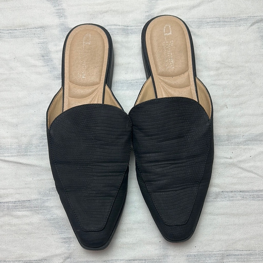 Chinese Laundry Textured Black Mules